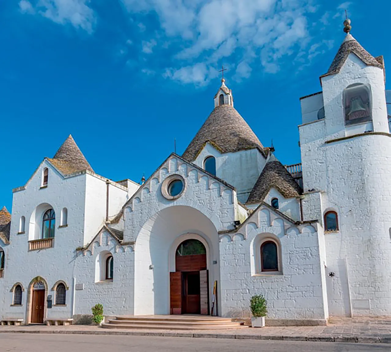 alberobello nhà thờ antonio alberobello nhà thờ antonio