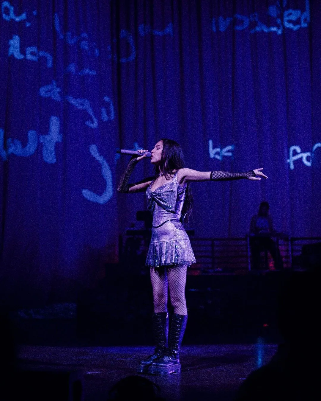 olivia rodrigo hát