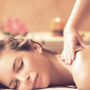Hướng dẫn bạn cách tự làm dầu massage cơ thể
