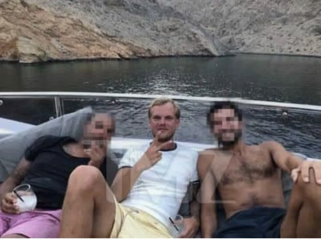 Avicii 1 Avicii 1