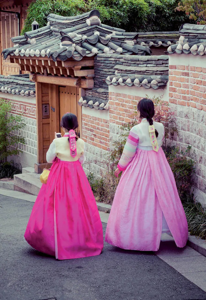 Du lich Han Quoc Thong dong o lang co Bukchon Hanok 2 Du lich Han Quoc Thong dong o lang co Bukchon Hanok 2