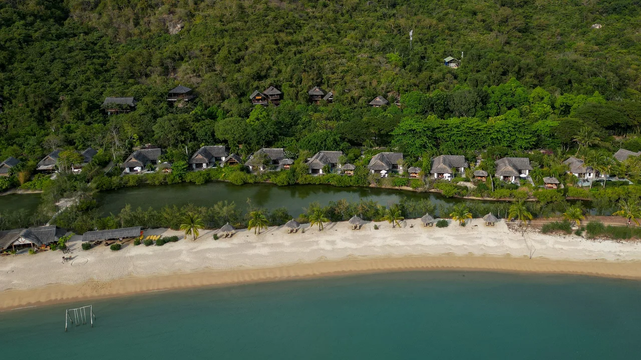 Địa điểm tháng 10 -L’Alya Ninh Vân Bay