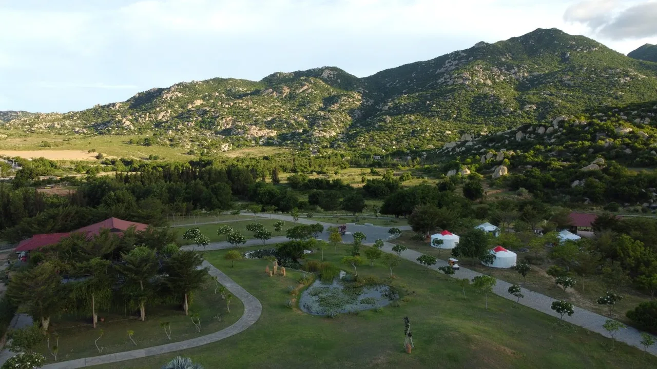 Tanyoli glamping ninh thuận