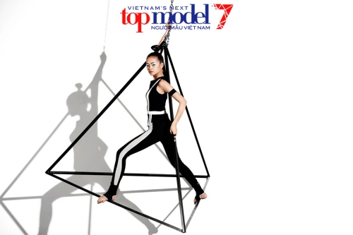 Ngọc Châu đăng quang Vietnam next top model mùa 7 - ELLE VN