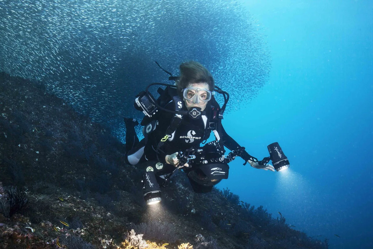 Rolex Testimonee Sylvia Earle lặn tại Cabo Pulmo Mexico