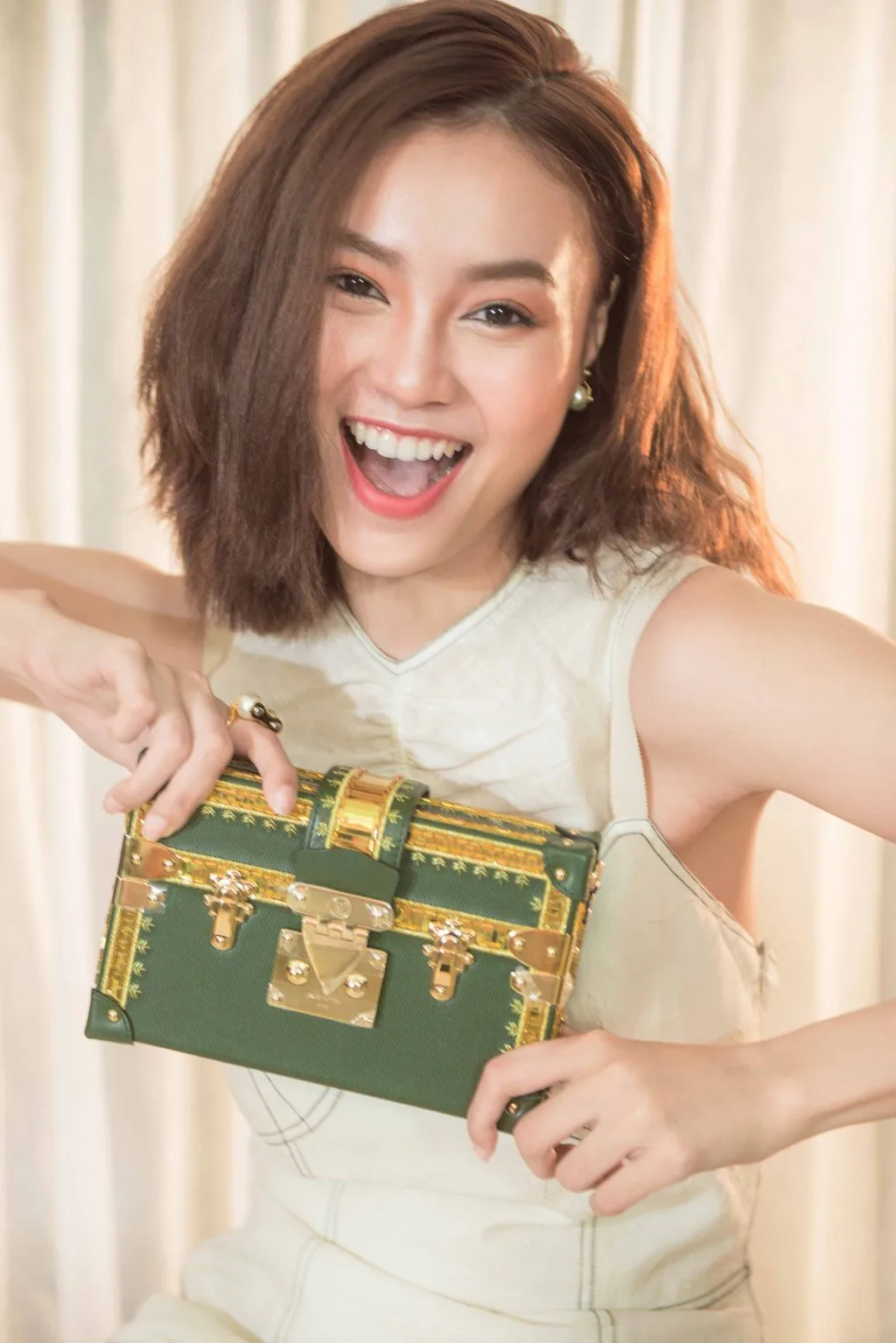 Ninh Dương Lan Ngọc ELLExLV