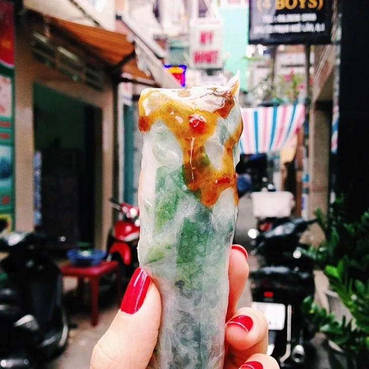 Cô gái ăn cả thế giới Instagram 9