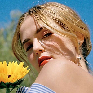 Zoey Deutch – IT Girl của năm 2017