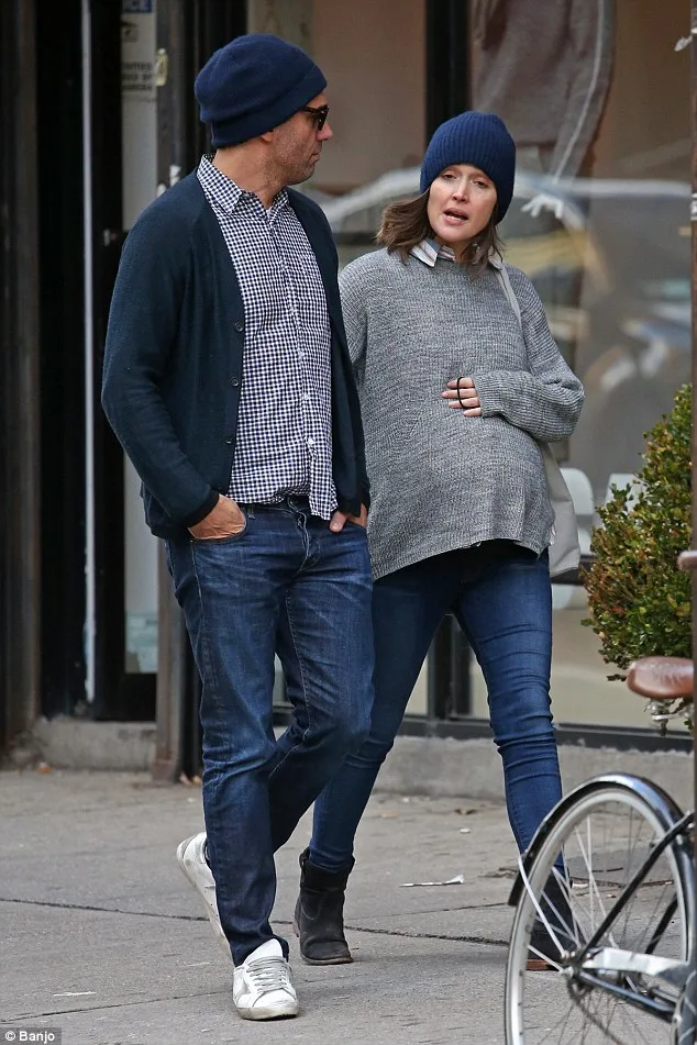 Bobby Cannavale và Rose Byrne Bobby Cannavale và Rose Byrne