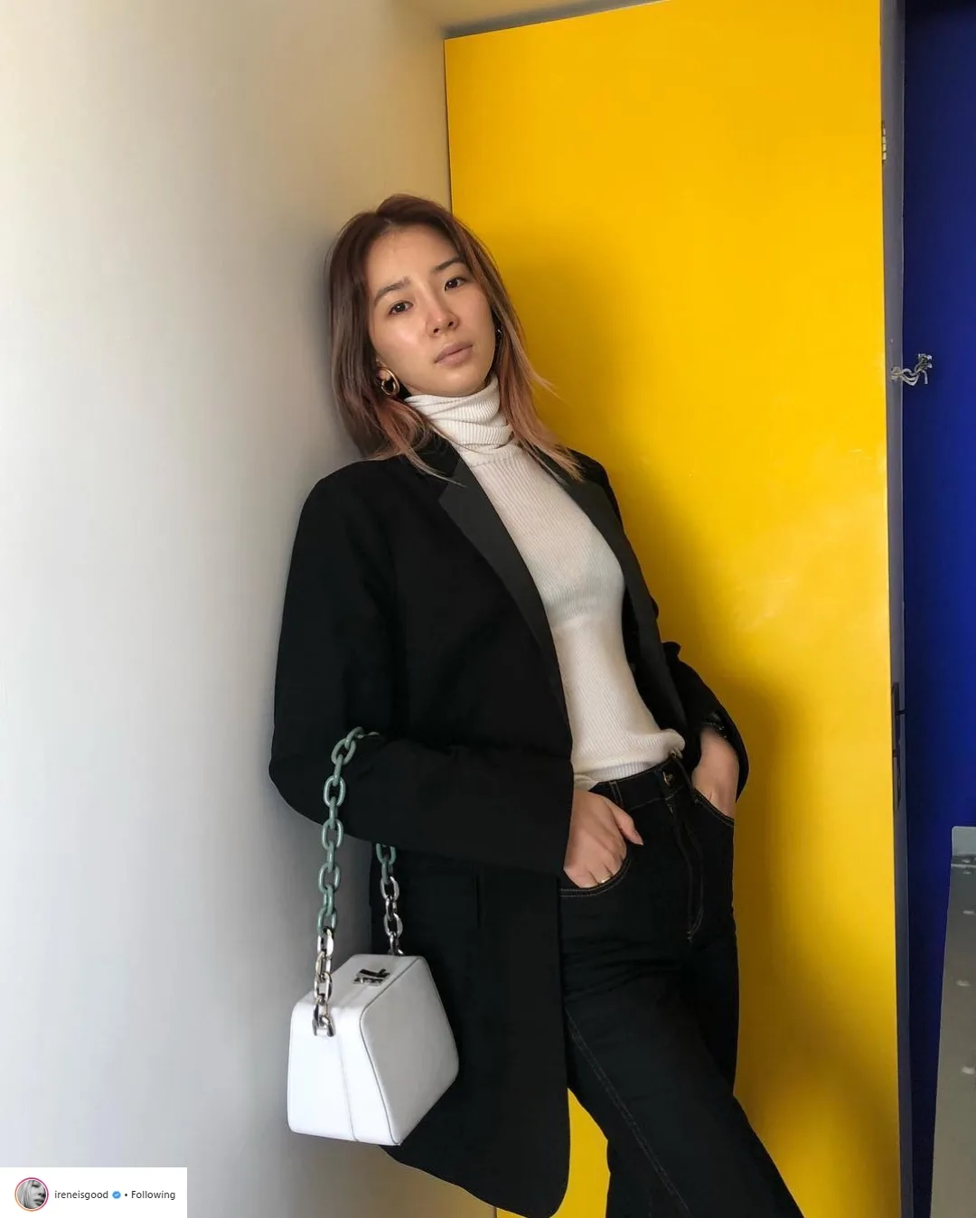 Bí quyết tạo dáng chuyên nghiệp từ nữ hoàng street style xứ Hàn Irene Kim 29