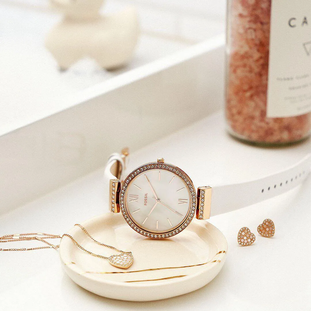 Đồng hồ dây mảnh màu trắng Fossil