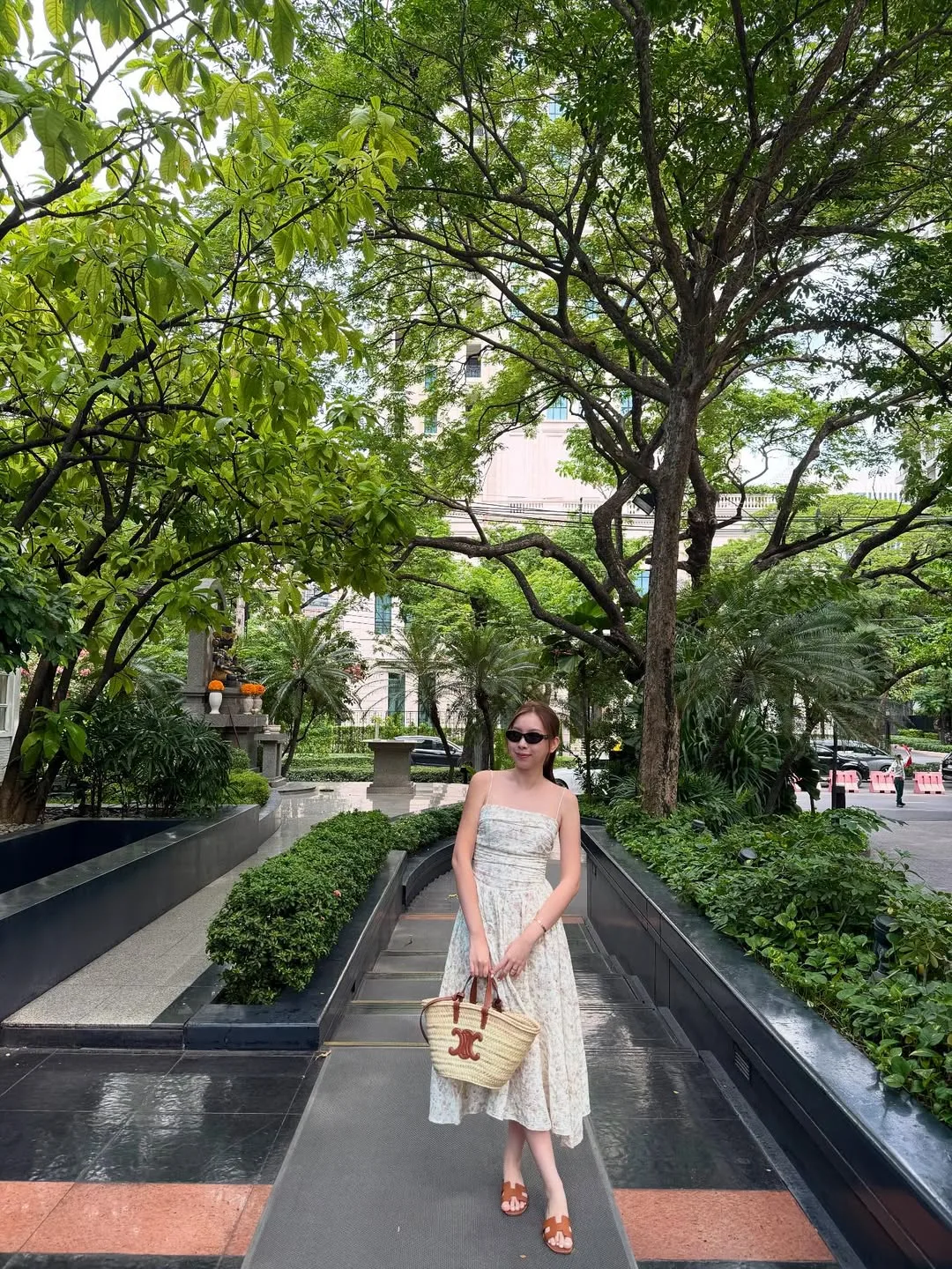 đầm hai dây midi hoa nhí