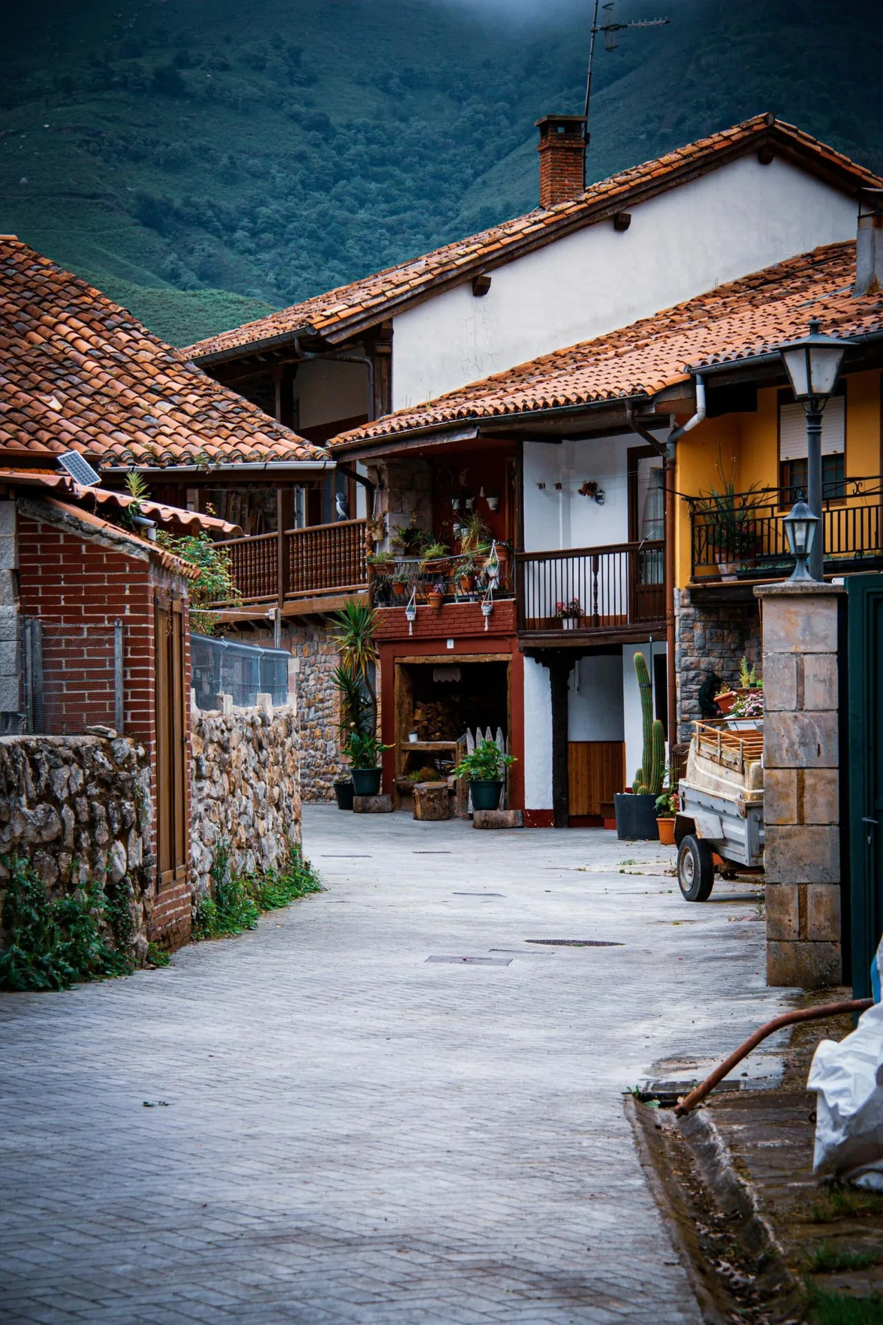 Thị trấn thời trung cổ Potes, Tây Ban Nha - điểm đến thuộc xu hướng du lich nostalgic.
