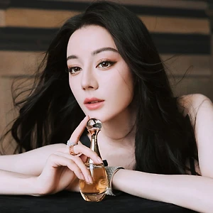 5 hương nước hoa giúp bạn ”ghi điểm” trong buổi phỏng vấn