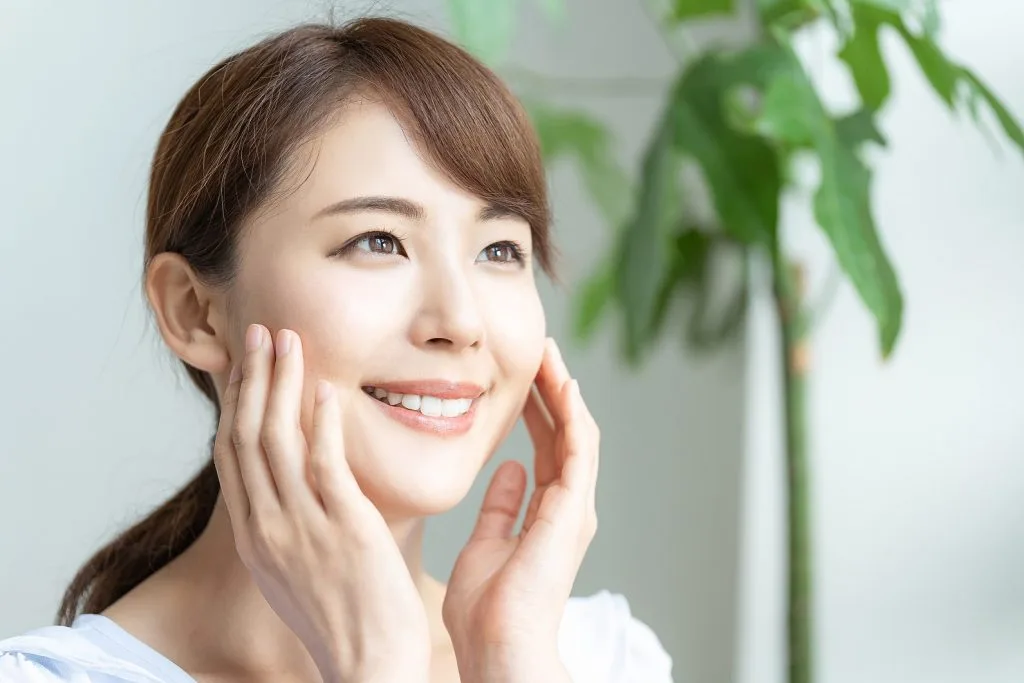 Kem chống nắng tích hợp các thành phần dưỡng trắng giúp nuôi dưỡng làn da sáng khỏe Kem chống nắng tích hợp các thành phần dưỡng trắng giúp nuôi dưỡng làn da sáng khỏe