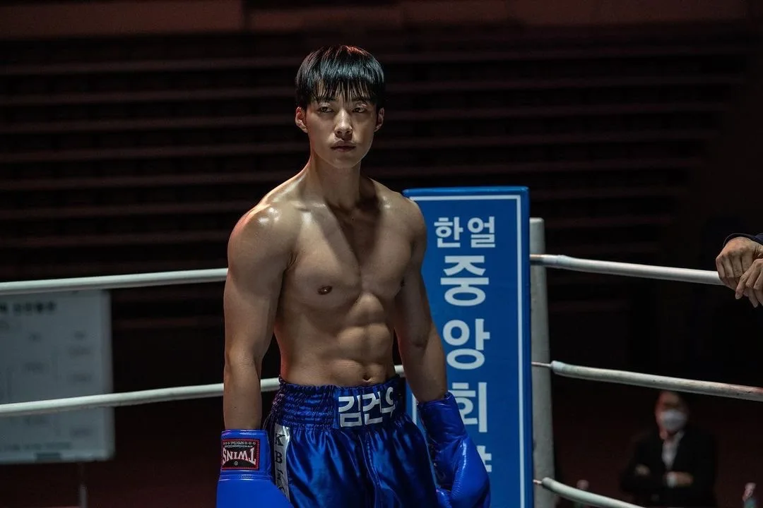 Hình thể lý tưởng của Woo Do Hwan