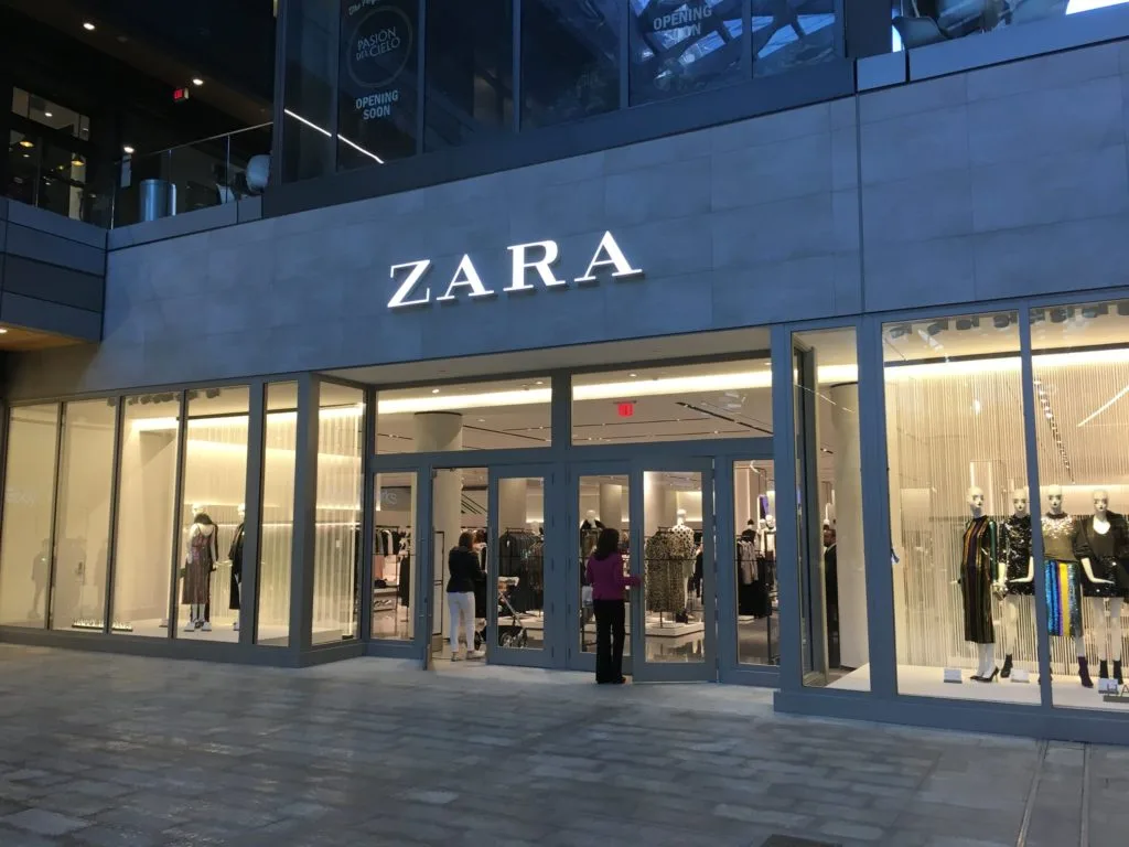 cửa hàng zara