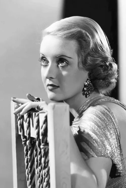 Bette Davis, nàng thơ của le de givenchy.