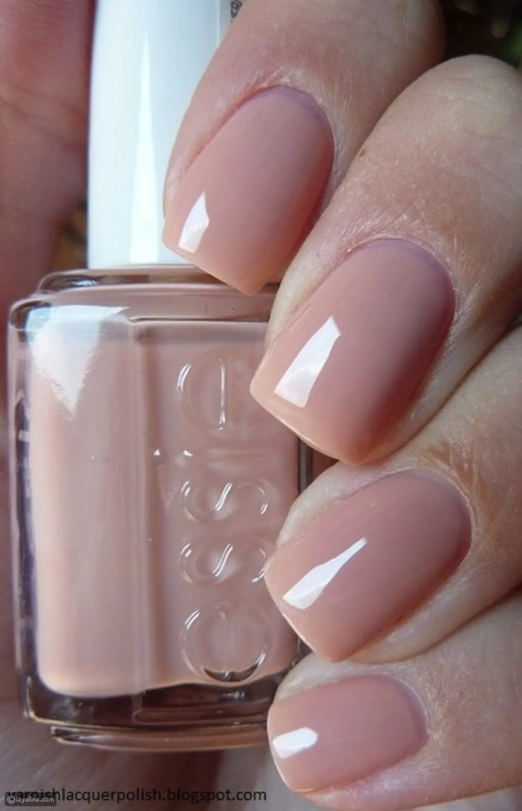 màu nail hồng be (pinky beige) màu nail hồng be (pinky beige)
