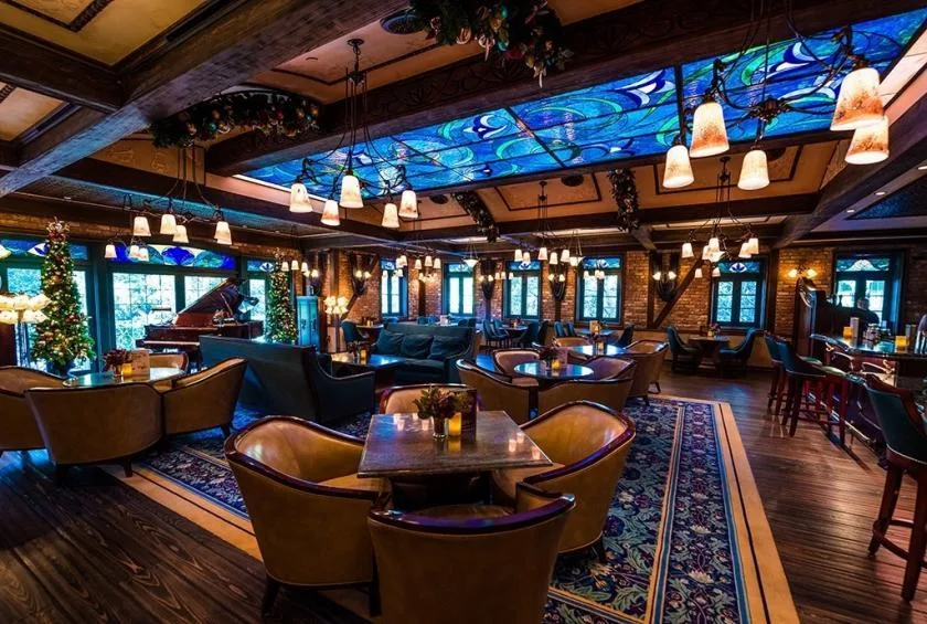 33 Club 33 Club