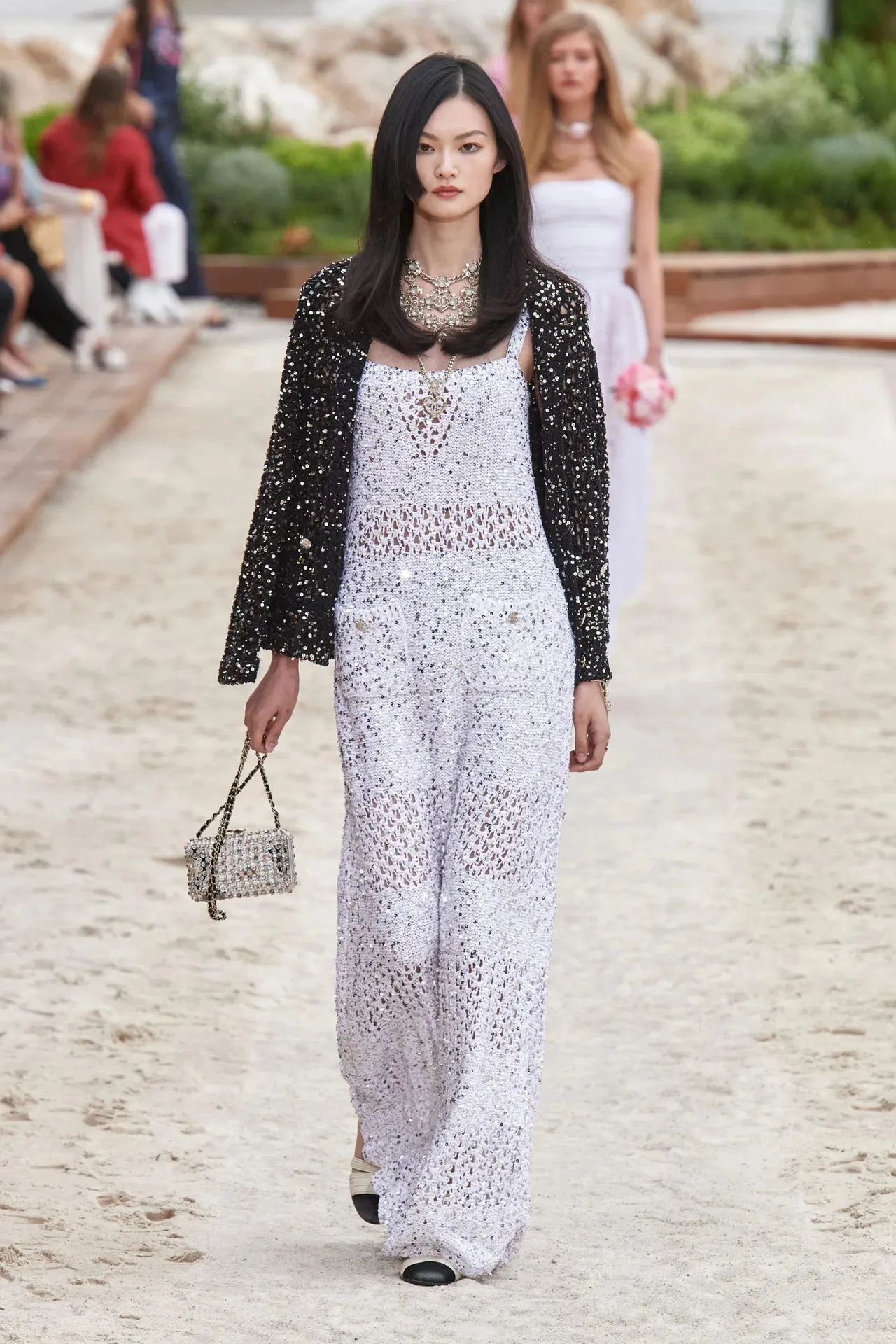 CHANEL Cruise 2023 look 61