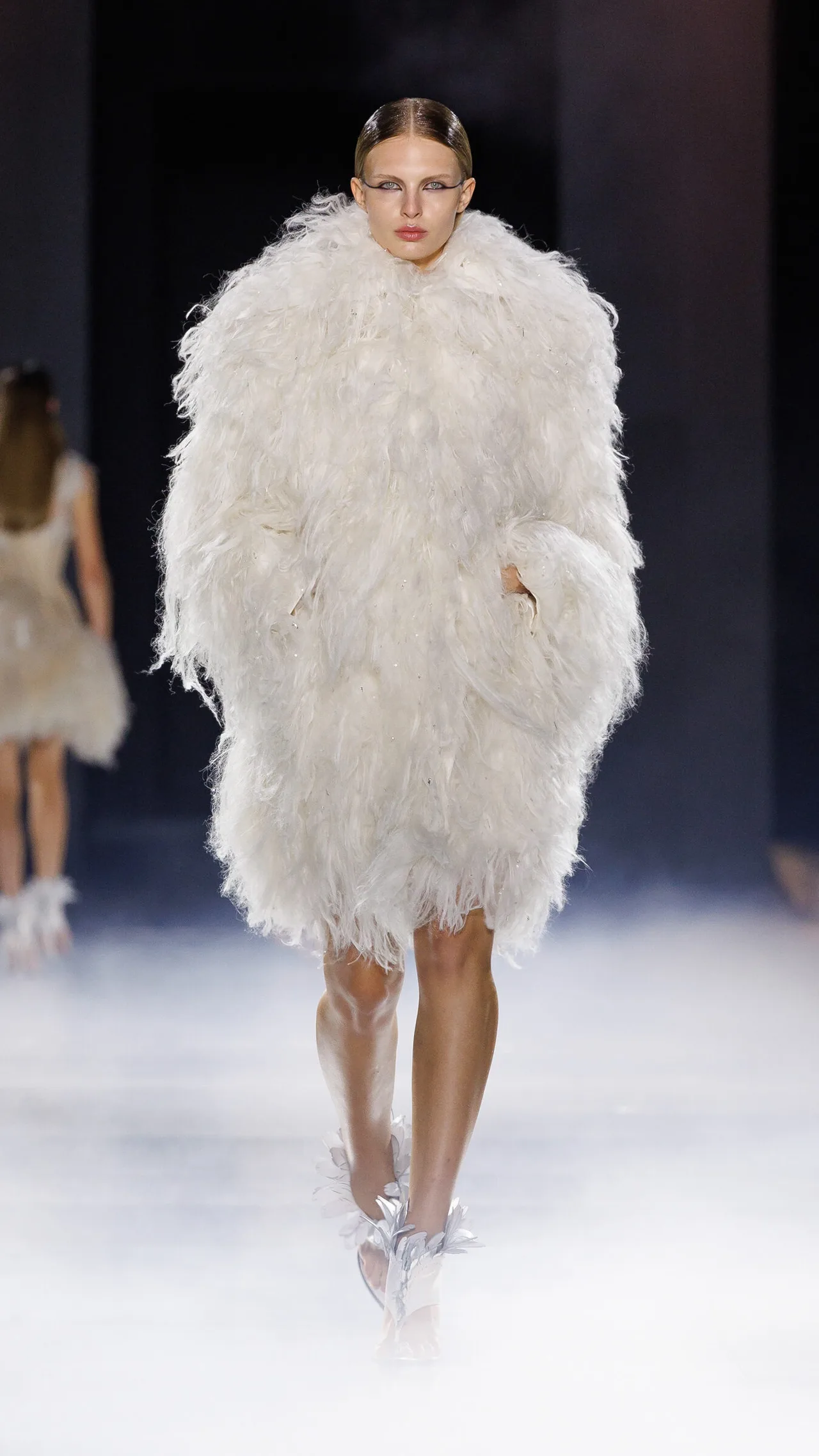 áo trench coat lông vũ