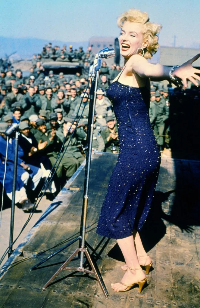 12 khoảnh khắc thời trang không-thể-quên của huyền thoại sắc đẹp Marilyn Monroe