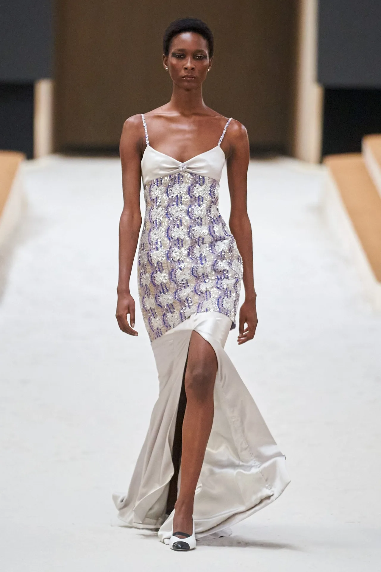 Chanel Couture Xuân Hè 2022 look 39