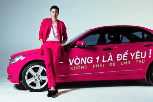 Tuy nhiên không gì tốt trong việc phòng chống ung thư bằng việc tầm soát sớm. Các cô gái hãy siêng năng tự tầm soát ngực sớm ở nhà để tự bảo vệ mình”.