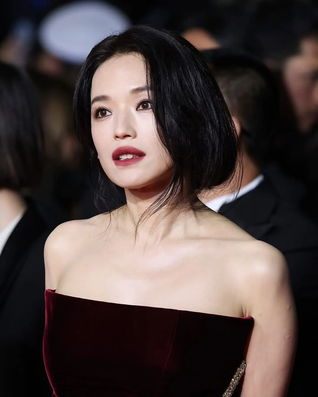 Đại hoa đán Thư Kỳ tại LHP Cannes 2025.
