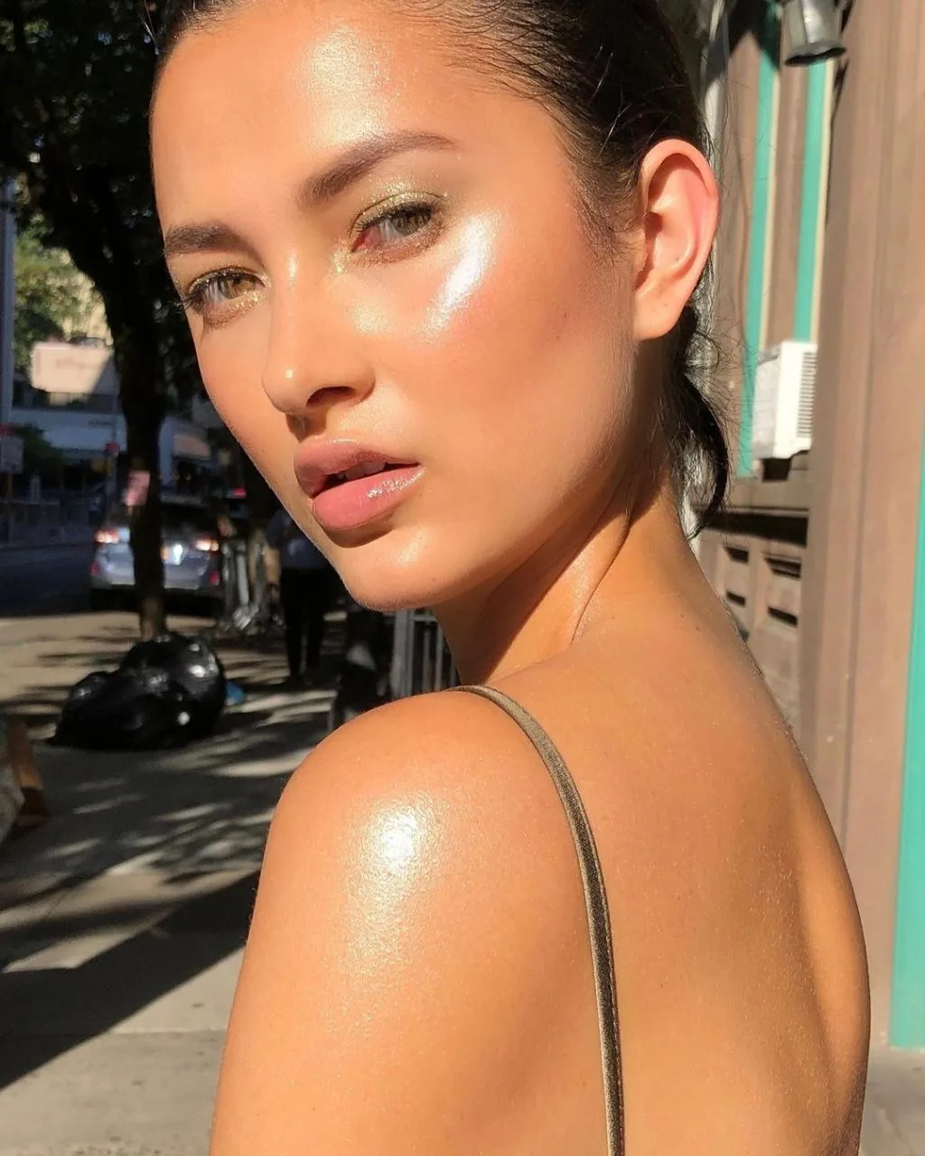 Phong cách trang điểm trang điểm mùa Hè Sun Kissed Glow Phong cách trang điểm trang điểm mùa Hè Sun Kissed Glow