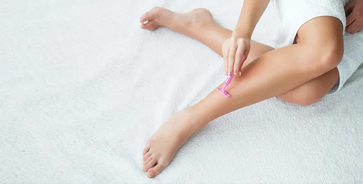 Cạo lông không đúng cách gây nên tình trạng viêm nang lông Cạo lông không đúng cách gây nên tình trạng viêm nang lông