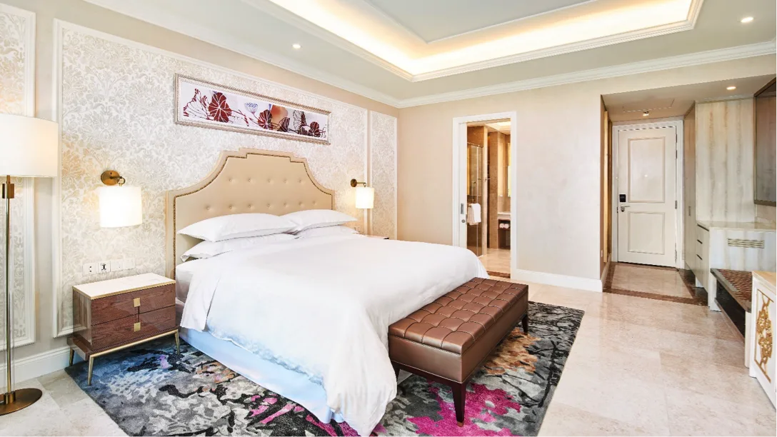 Phòng Deluxe King Bed
