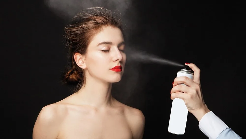 Cách sử dụng xịt khoáng 6 Cách sử dụng xịt khoáng 6
