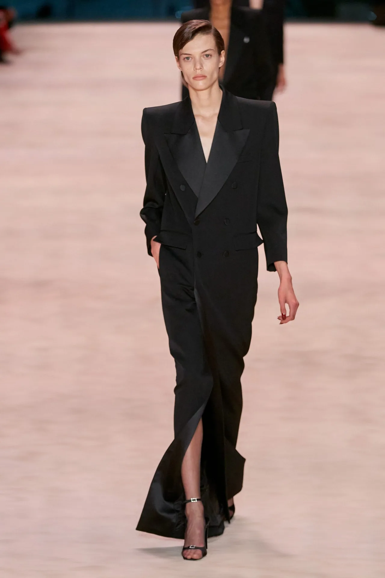 Saint Laurent ready-to-wear mùa Đông 2022 Look 52