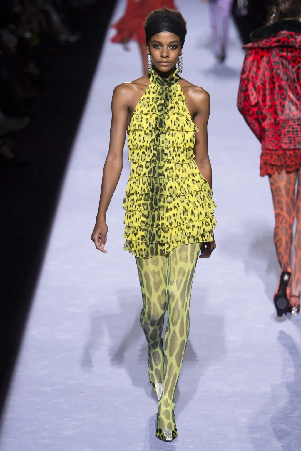 Thương hiệu Tom Ford Ready-to-wear Thu 2018: Thời đại hoàng kim thập niên 80 14 Thương hiệu Tom Ford Ready-to-wear Thu 2018: Thời đại hoàng kim thập niên 80 14