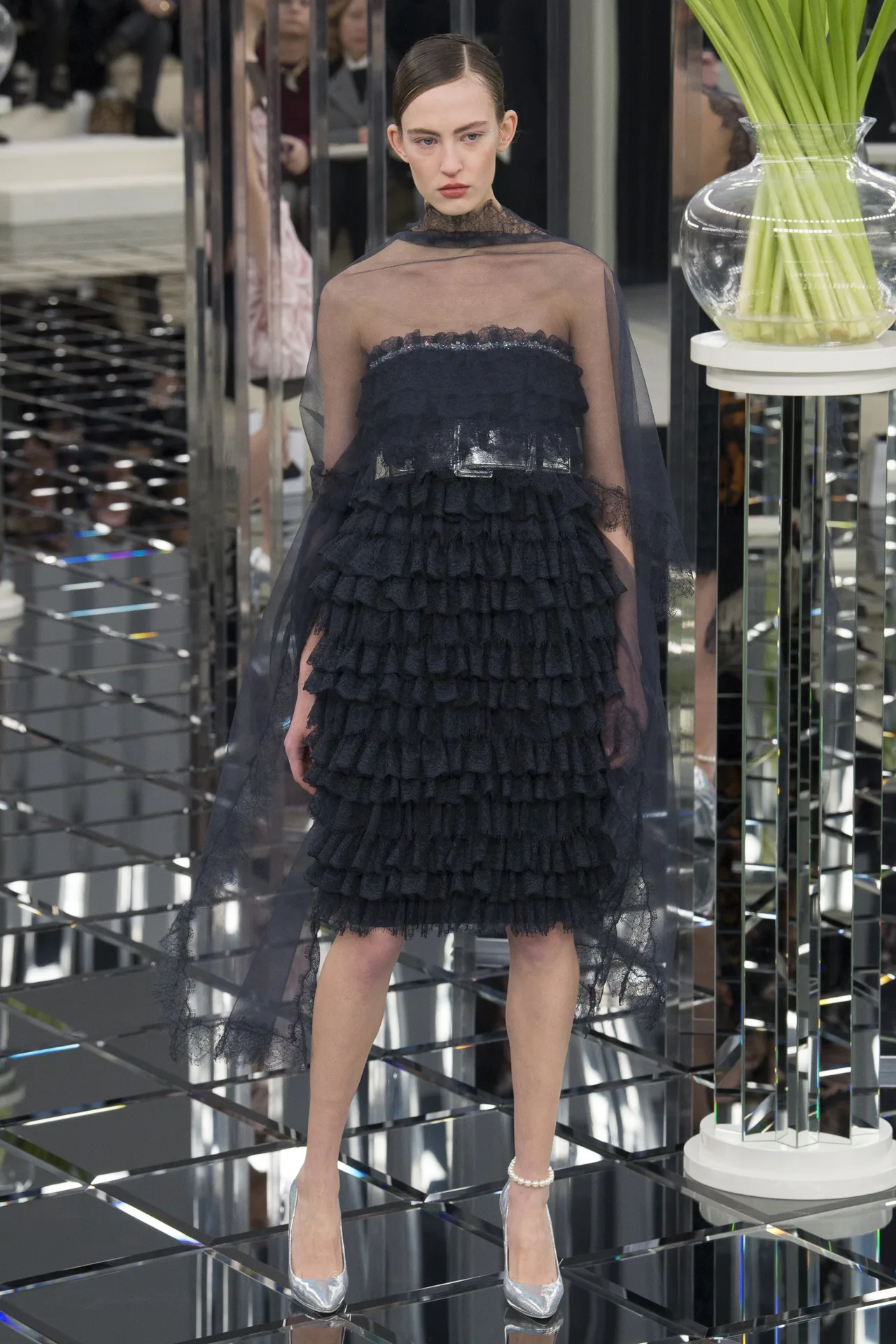 Những BST nổi bật tại tuần lễ Haute Couture Xuân-Hè 2017 - ELLE VN