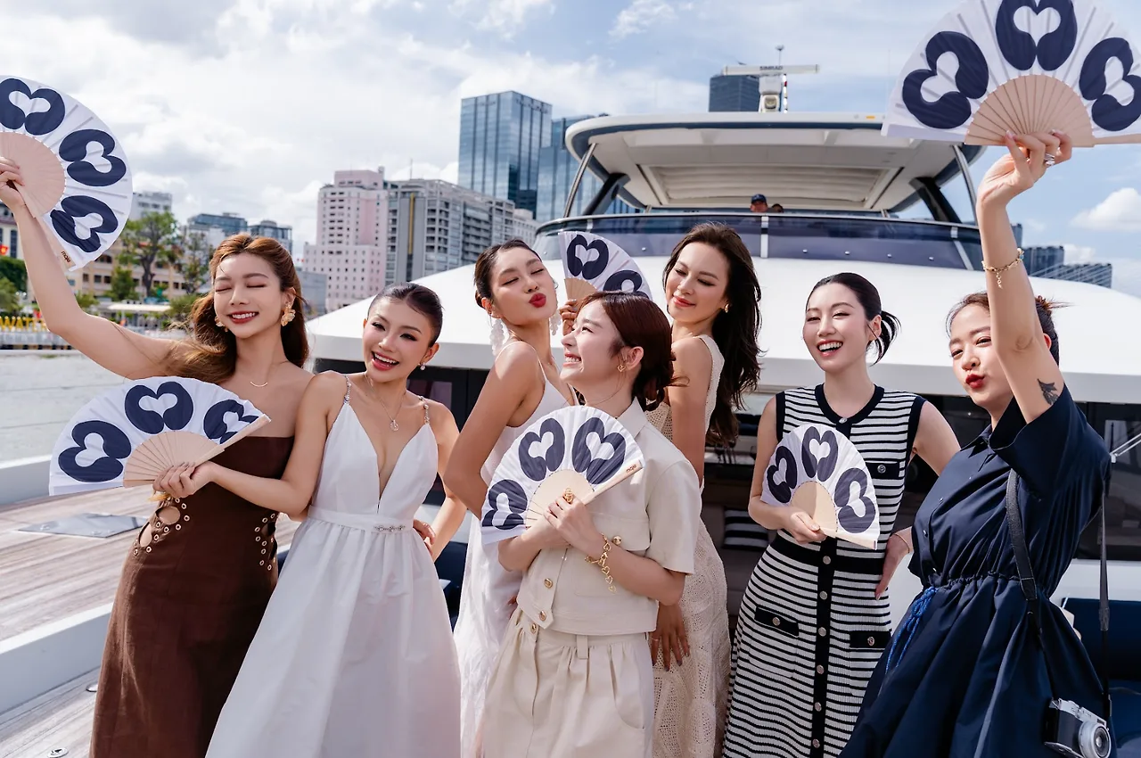 Maje chính thức giới thiệu Bộ sưu tập Xuân Hè 2026 với sự tham gia của dàn KOL đình đám trên du thuyền Lagoon Seventy 8