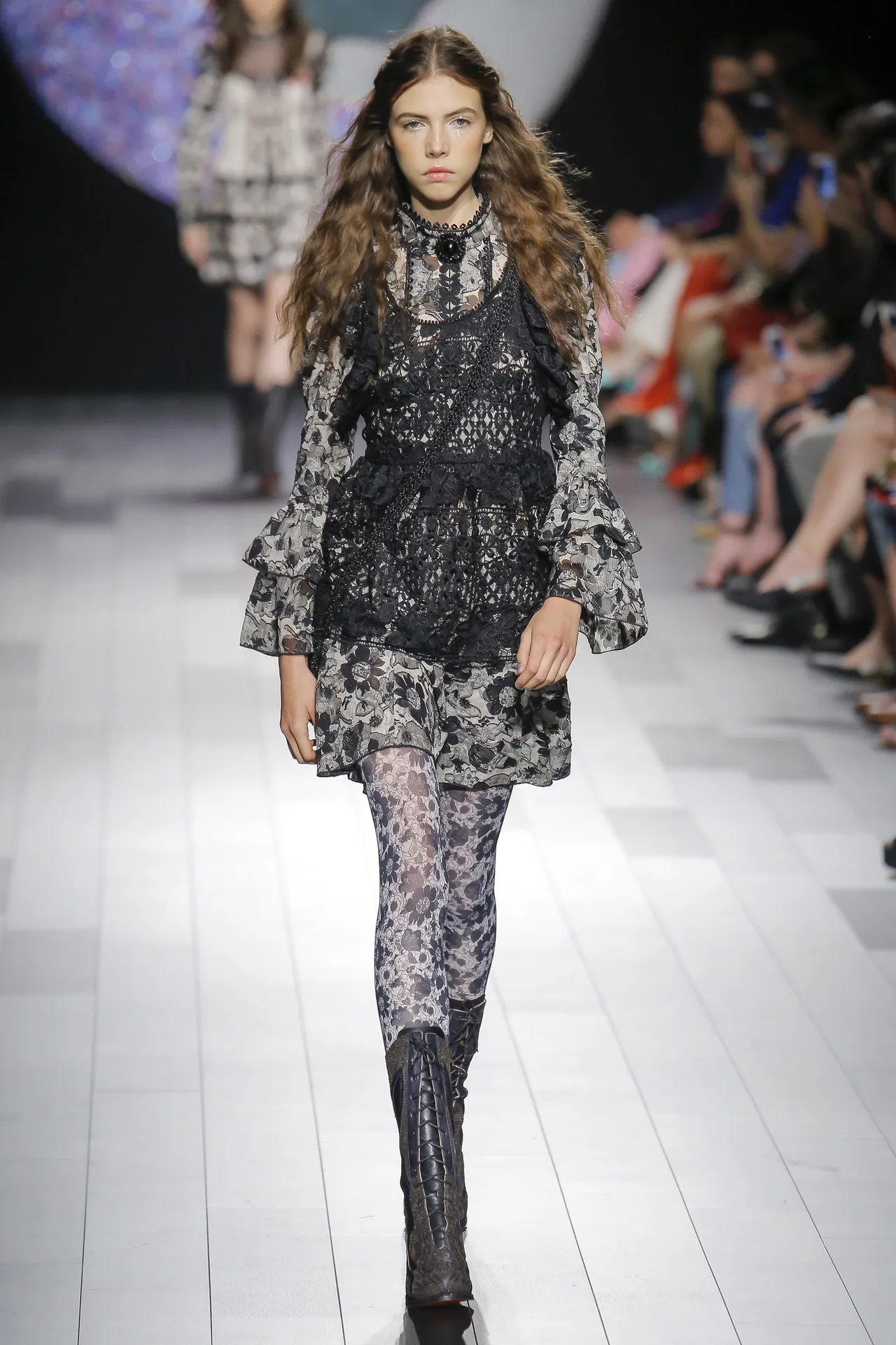 5 BST nổi bật trong ngày trình diễn thứ năm của NYFW Spring 2018