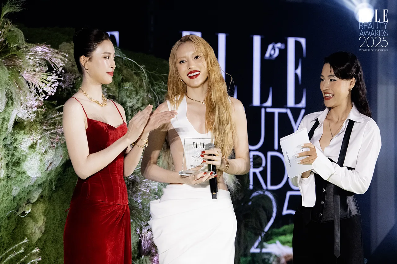 Hoa hậu Kỳ Duyên, Tiểu Vy và MC Hoàng Anh tại ELLE Beauty Awards 2025