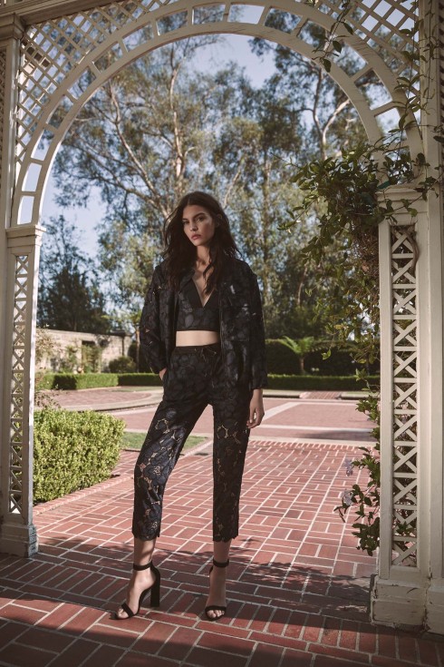 Áo Bralet trong Kendall + Kylie