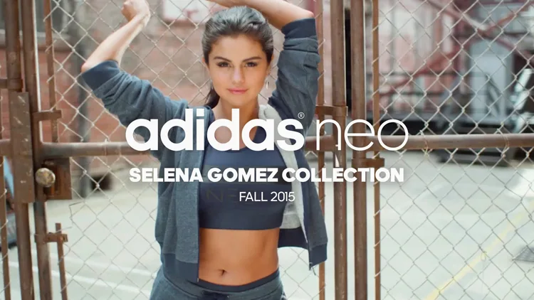 selena gomez heading pic