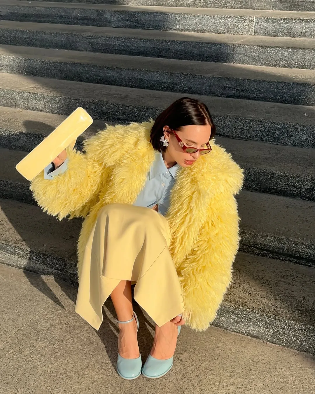 outfit đồ tết màu vàng