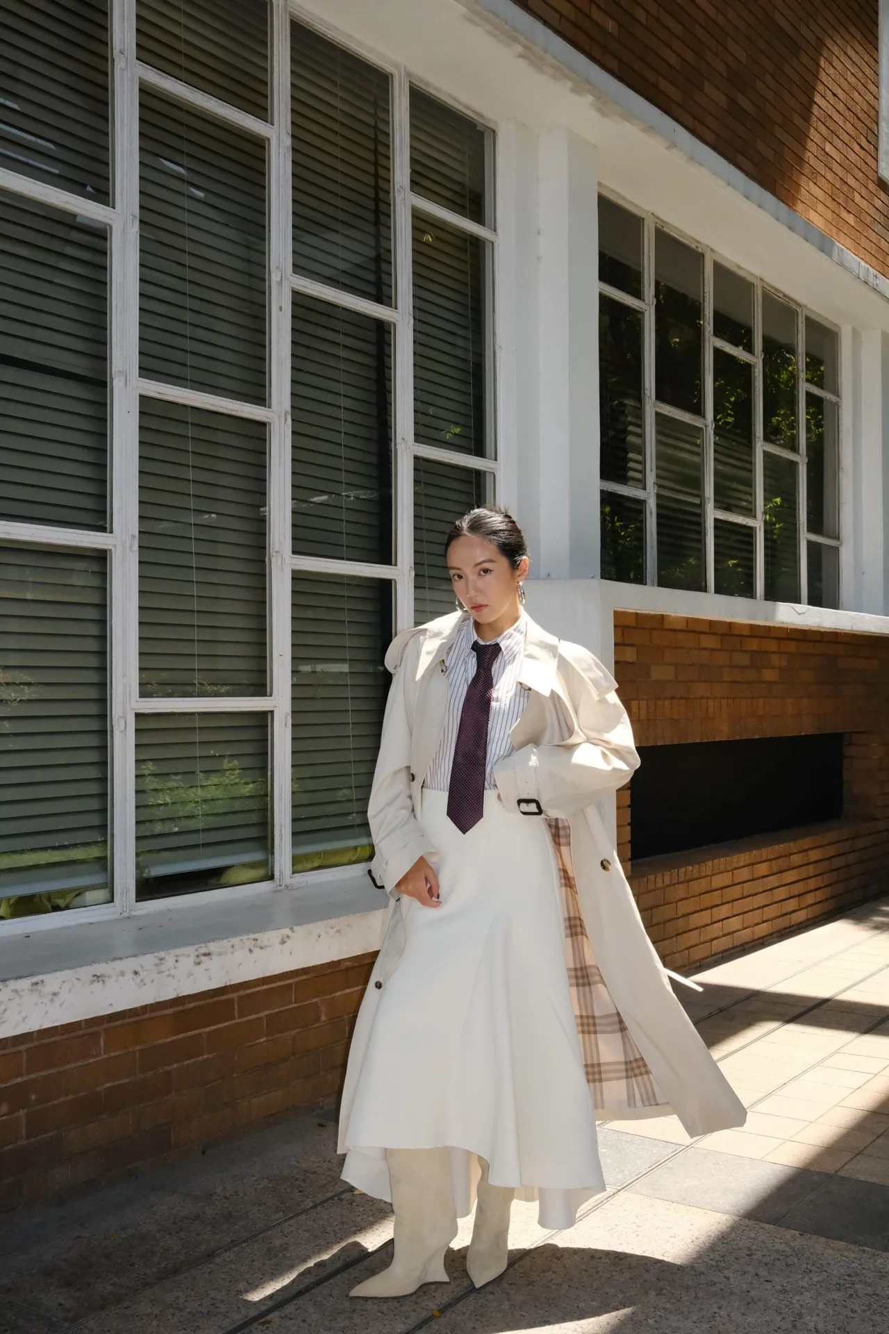 yoyokulala diện trench coat