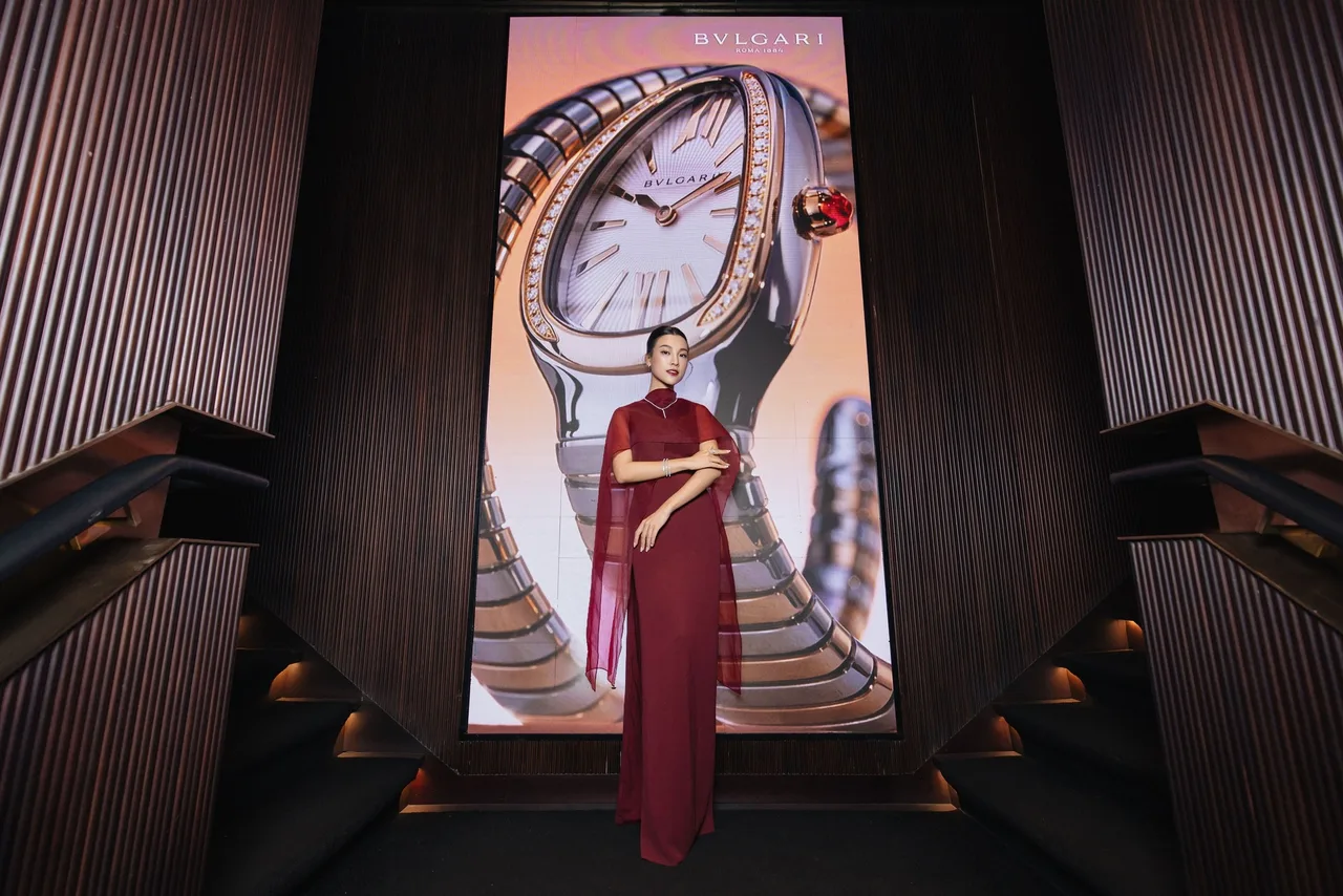 MC Hoàng Oanh tỏa sáng trong những thiết kế Serpenti Viper