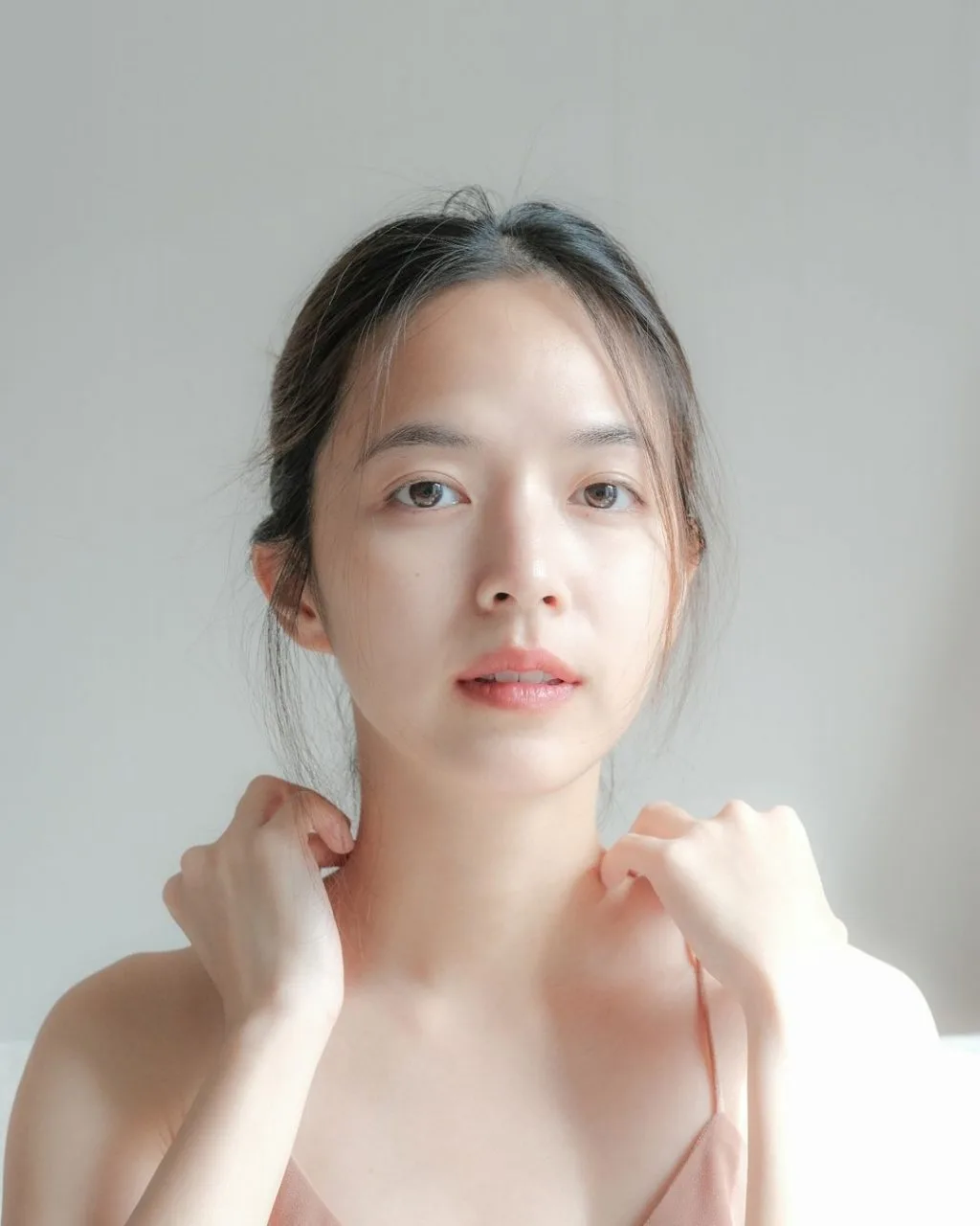 Nếu không được chăm sóc tốt, da nhạy cảm sẽ bị tổn thương và dễ viêm nhiễm, lão hóa Nếu không được chăm sóc tốt, da nhạy cảm sẽ bị tổn thương và dễ viêm nhiễm, lão hóa