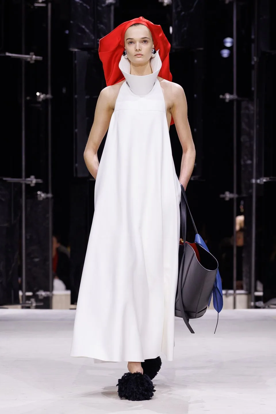BST Givenchy Thu-Đông 2026