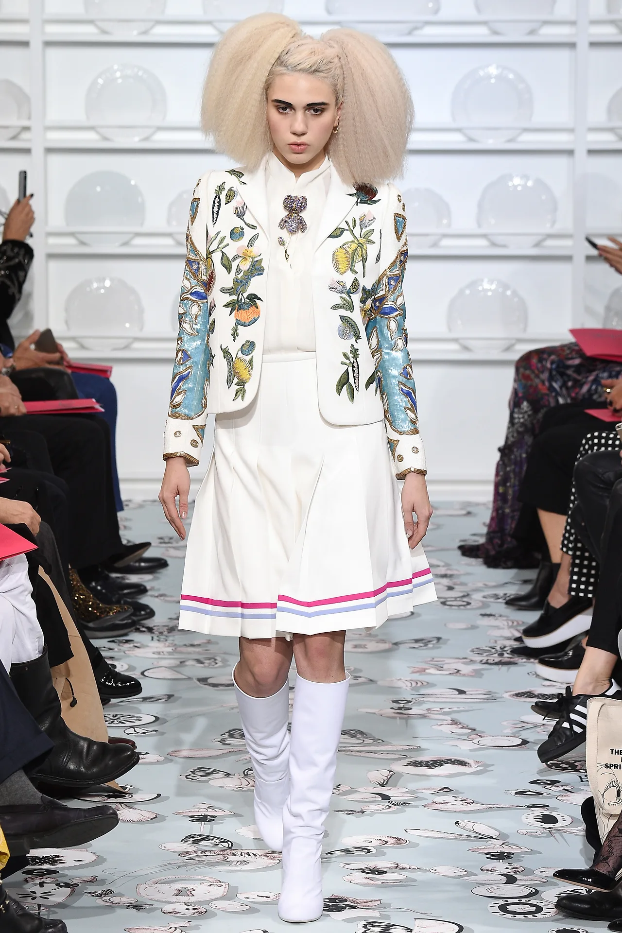 schiaparelli-spring-2016-ellevietnam(5)