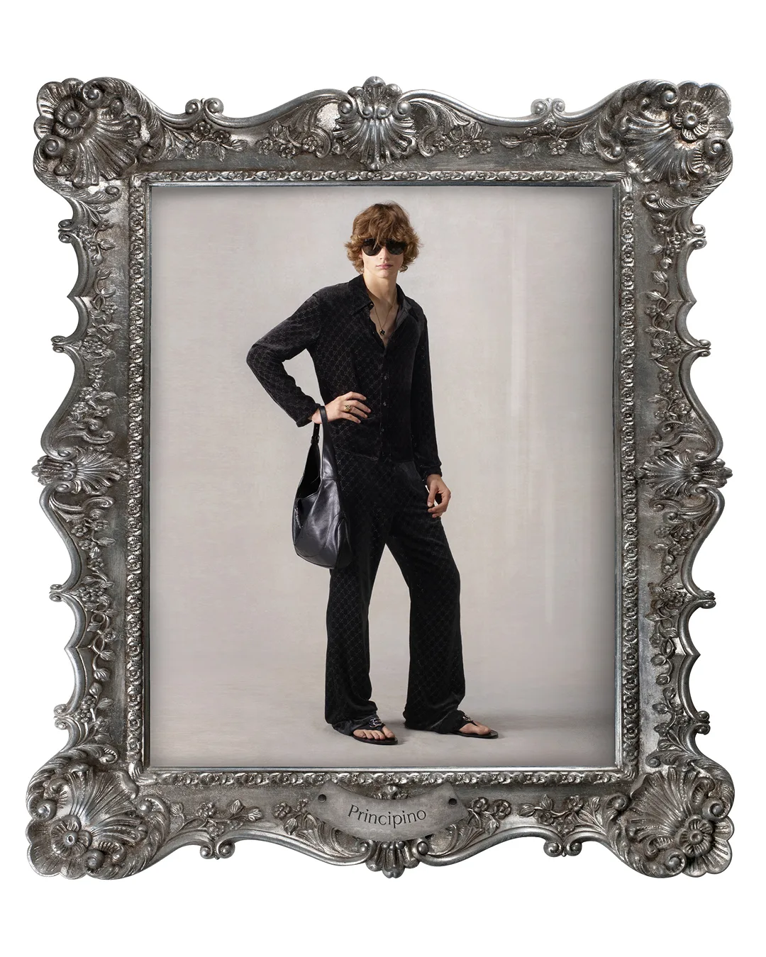 sơ mi đen bộ sưu tập Gucci La Famiglia