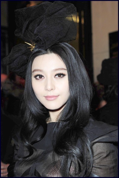 Fan+Bingbing+Long+Hairstyles+Layered+Cut+xyJLYqnUSeRl